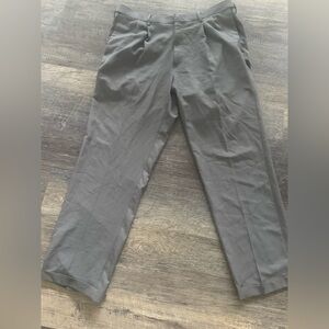 Haggar Men's Regular Dress Pants Hemmed Gray‎ 38 X 32